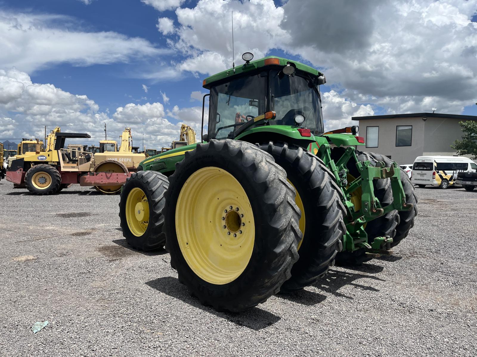 ./imagenes/INVOICE/2019/13516/JOHN DEERE 8520 (13).JPG